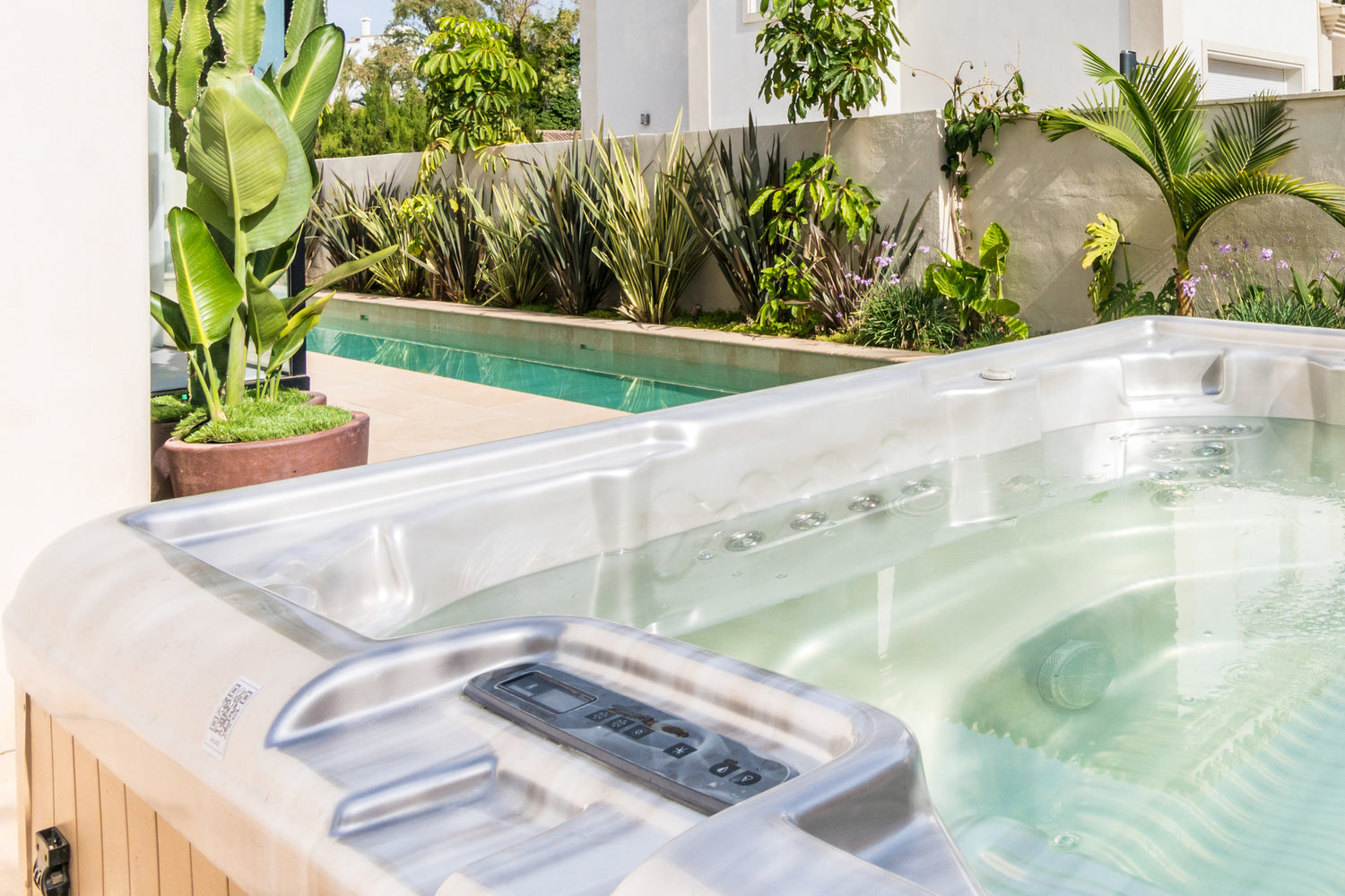 Jacuzzi and pool area of Villa, Marbella luxury Beach House short term rental, located on the beach side at Marbella´s exclusive Golden Mile just by beach