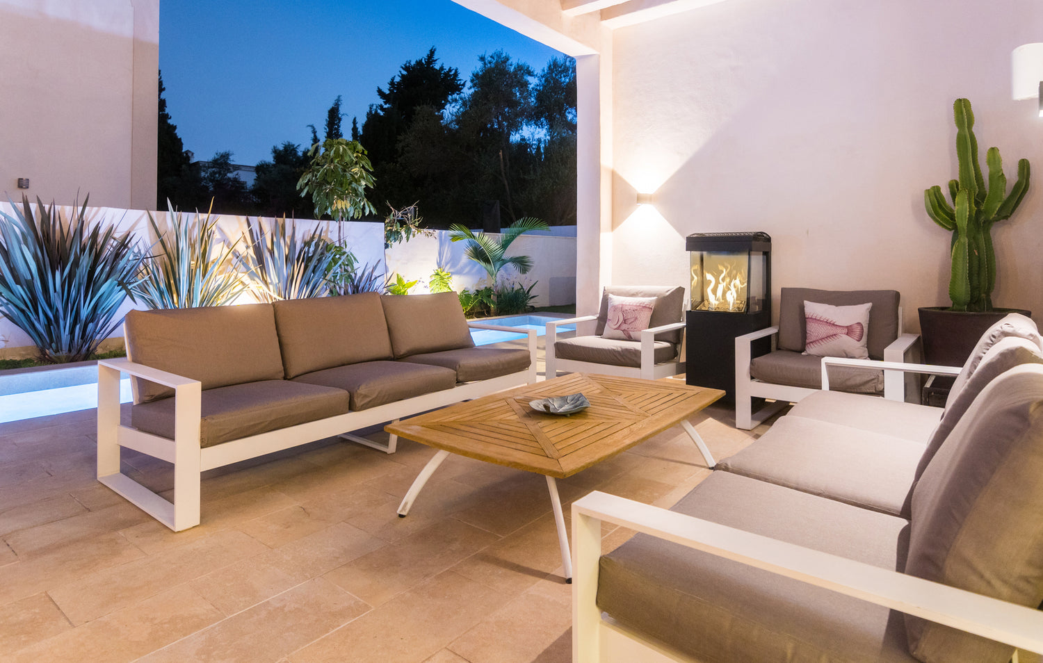 Terrace area of Villa, Marbella luxury Beach House short term rental, located on the beach side at Marbella´s exclusive Golden Mile just steps from the sea 