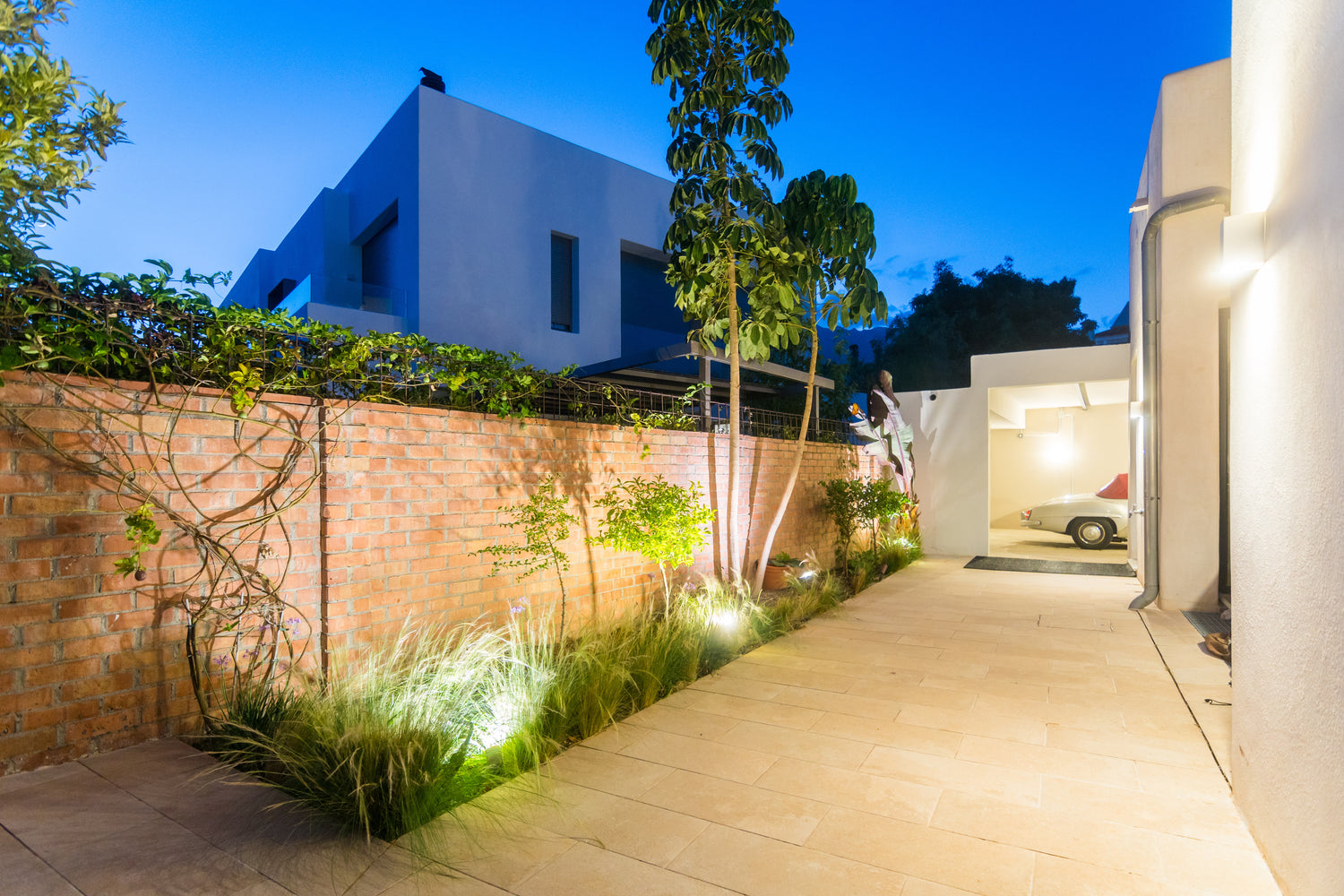 Outdoor of Villa, Marbella luxury Beach House short term rental, located on the beach side at Marbella´s exclusive Golden Mile just steps from the sea